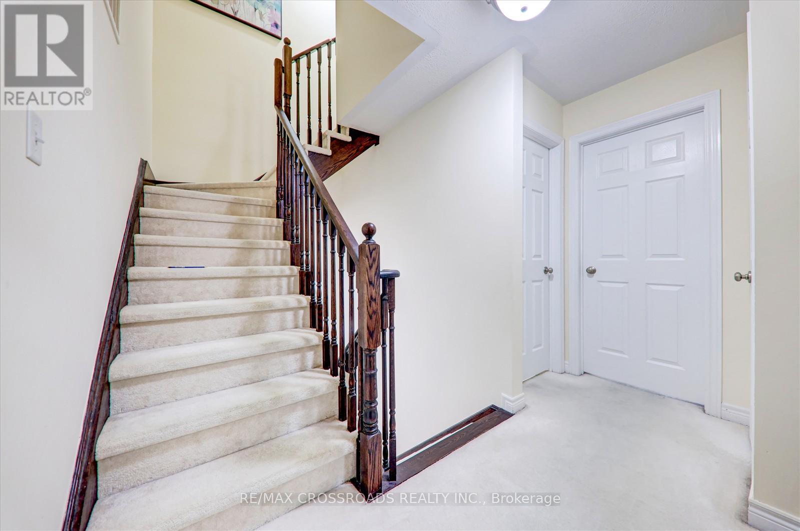 19 Kawneer Terrace, Toronto, Ontario  M1P 0C3 - Photo 15 - E13731340