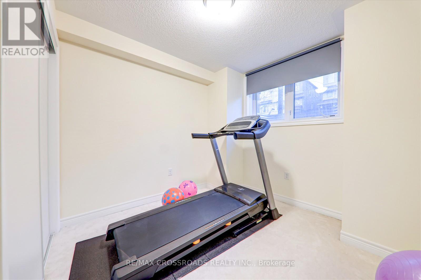 19 Kawneer Terrace, Toronto, Ontario  M1P 0C3 - Photo 27 - E13731340