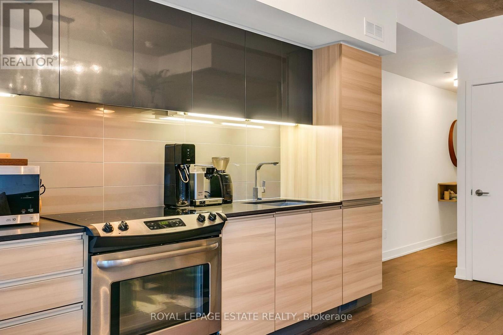 305 - 1190 Dundas Street E, Toronto, Ontario  M4M 0C5 - Photo 14 - E13731392