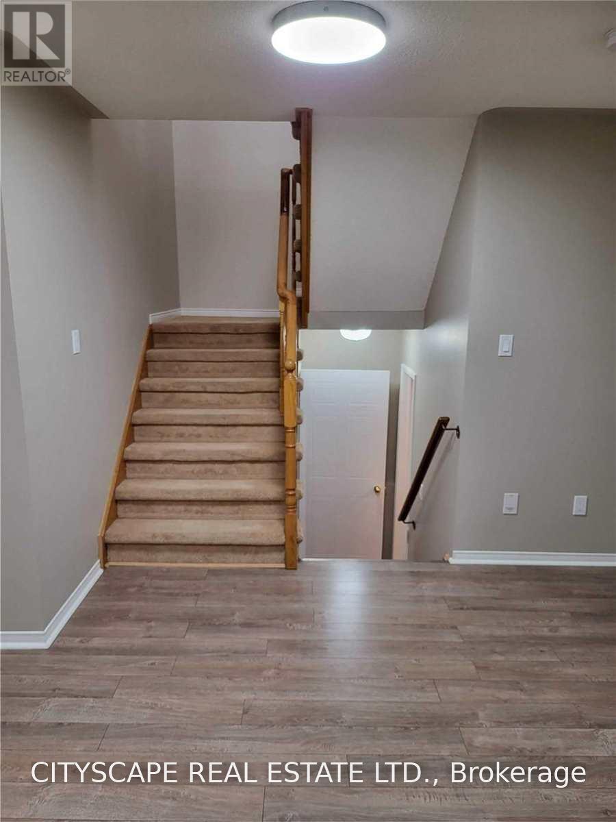 3 Jays Drive, Whitby, Ontario  L1R 2P5 - Photo 10 - E13731632