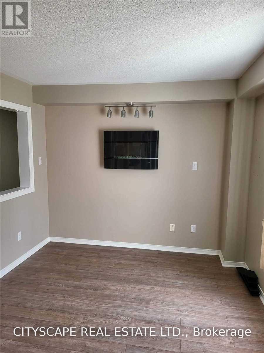 3 Jays Drive, Whitby, Ontario  L1R 2P5 - Photo 12 - E13731632