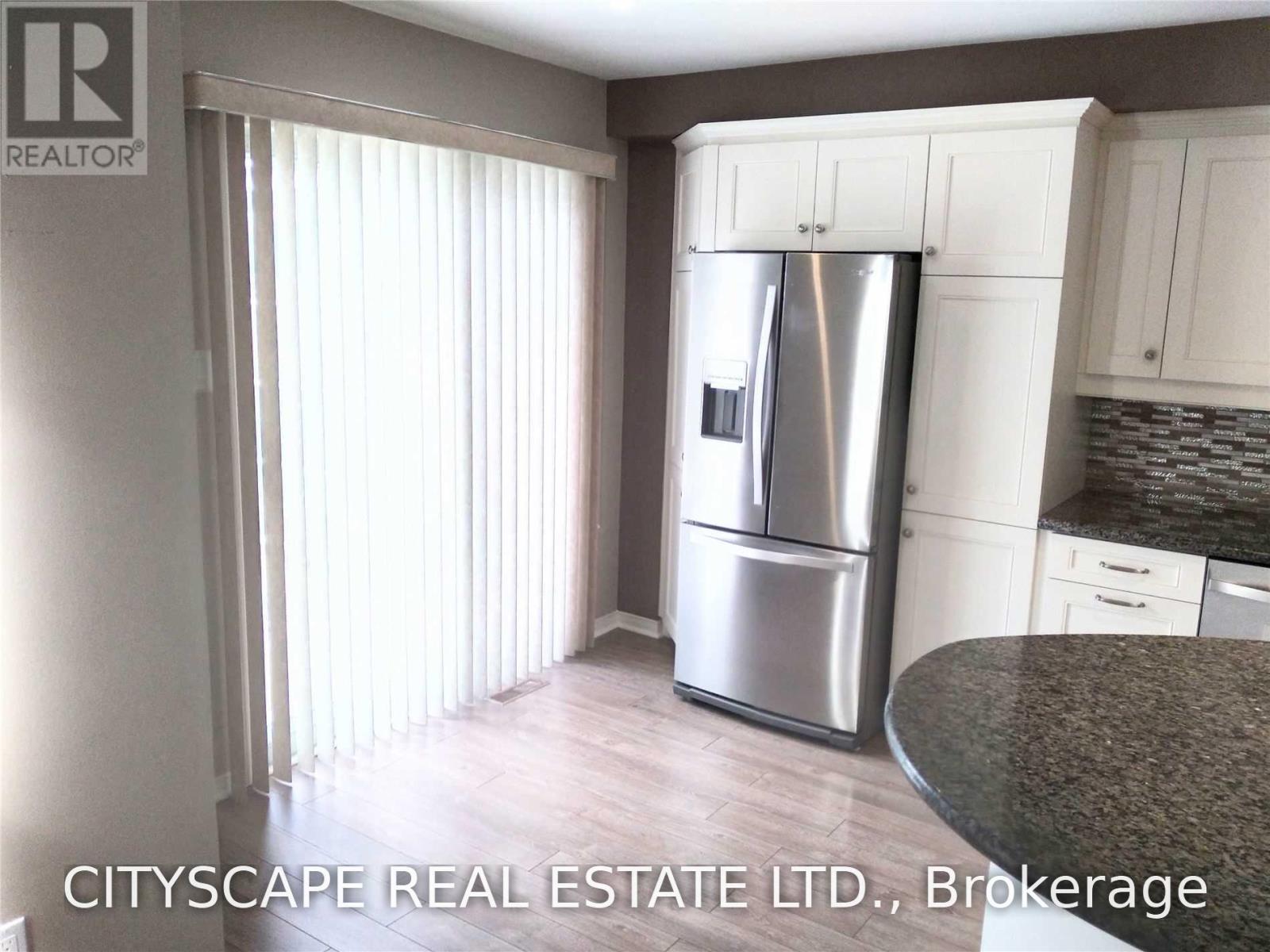 3 Jays Drive, Whitby, Ontario  L1R 2P5 - Photo 8 - E13731632