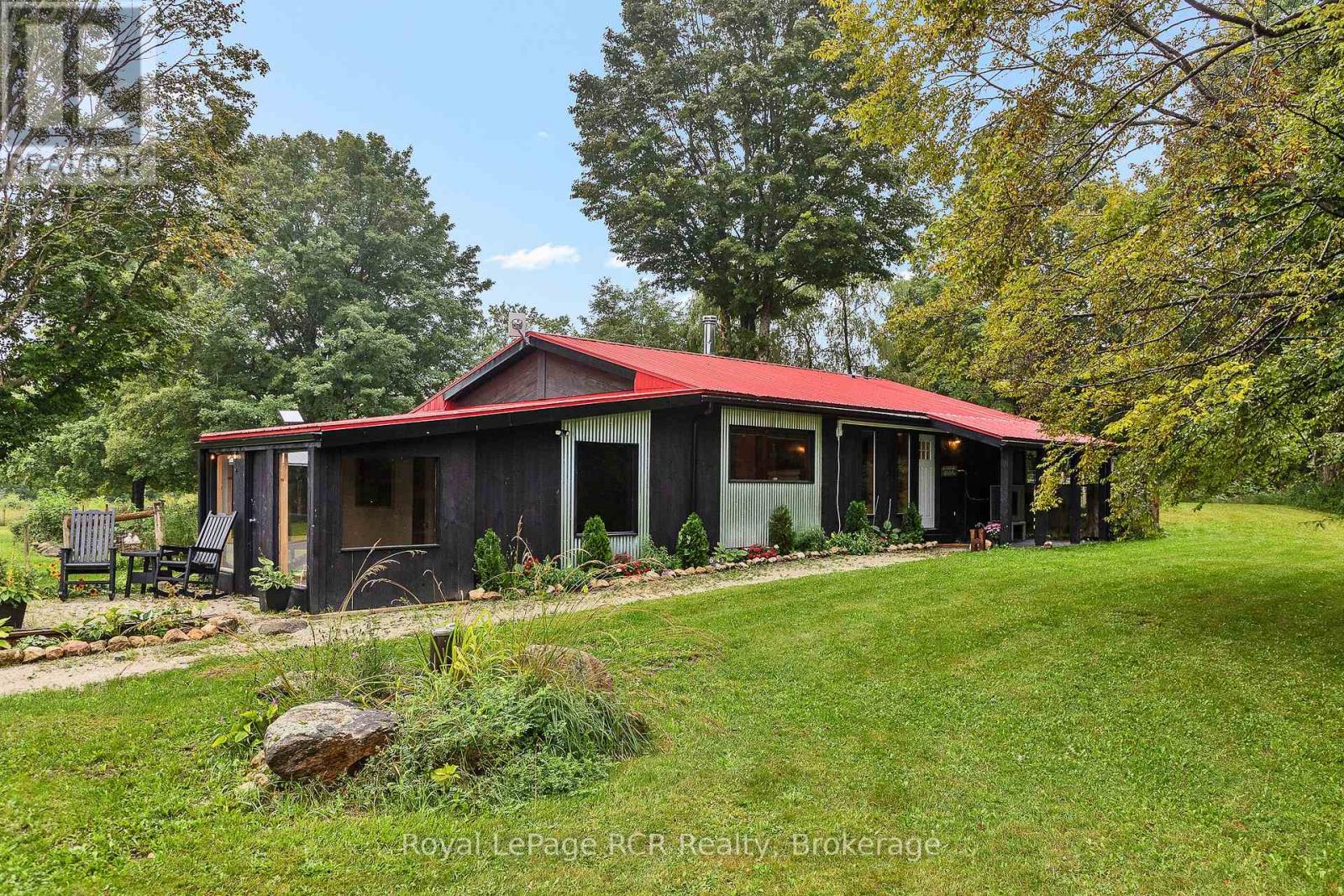 585216 Sideroad 10a, Grey Highlands, Ontario  N0C 1H0 - Photo 2 - X13731444