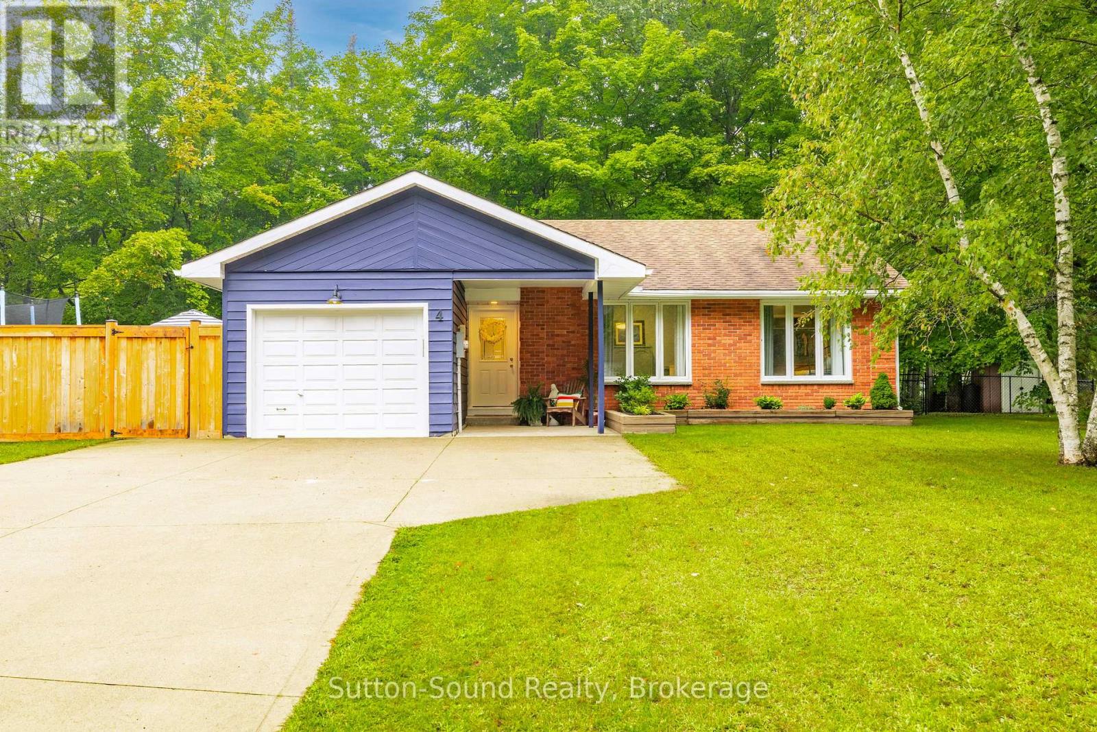 4 MAPLEWOOD DRIVE, South Bruce Peninsula, Ontario