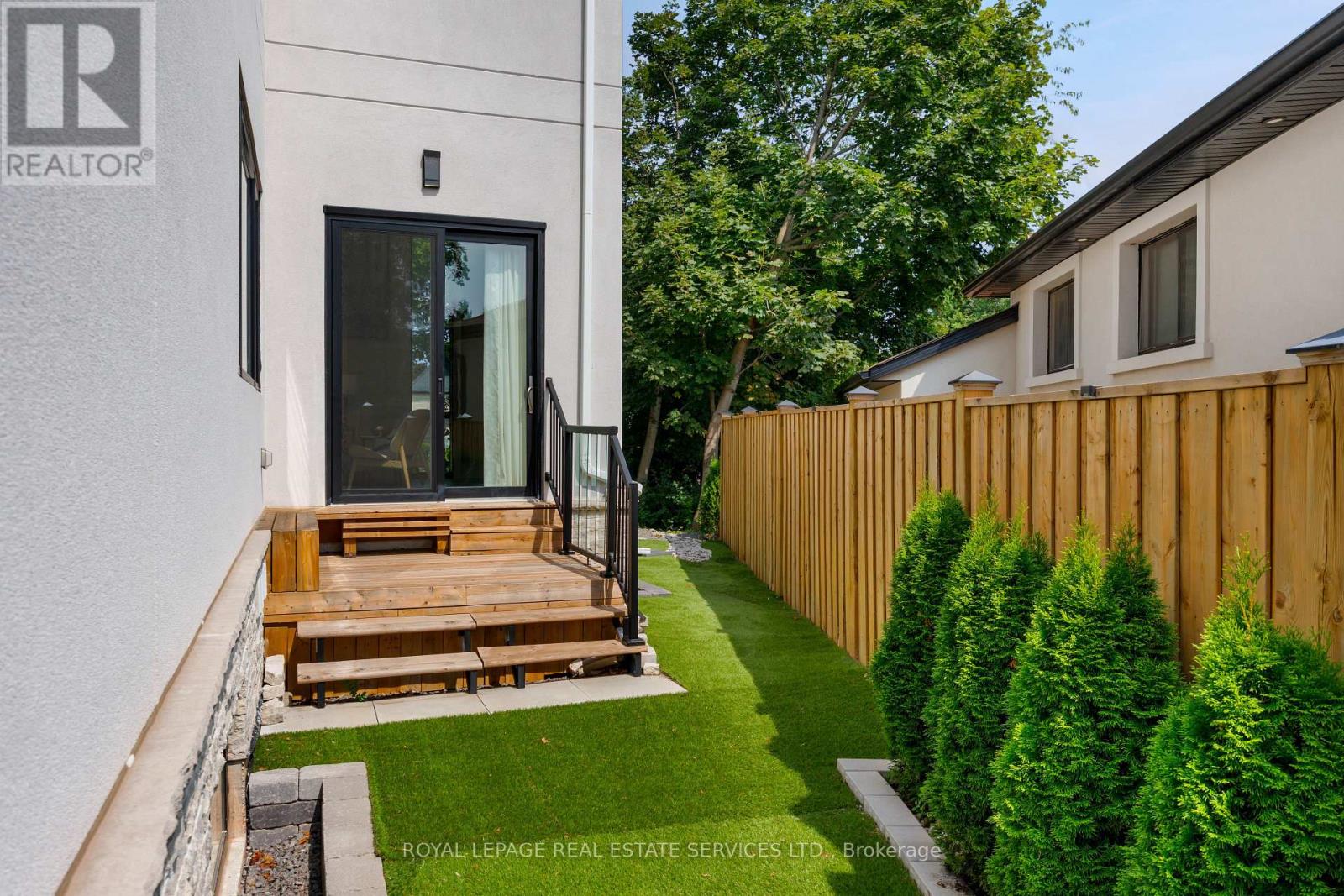 564 Stonecliffe Road, Oakville, Ontario  L6L 4N9 - Photo 37 - W13668526