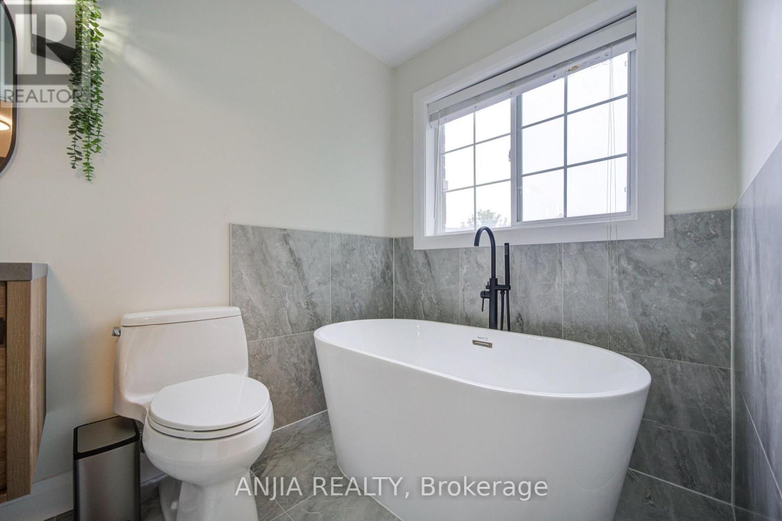 88 Cabin Trail Crescent, Whitchurch-Stouffville, Ontario  L4A 0S7 - Photo 35 - N13731360