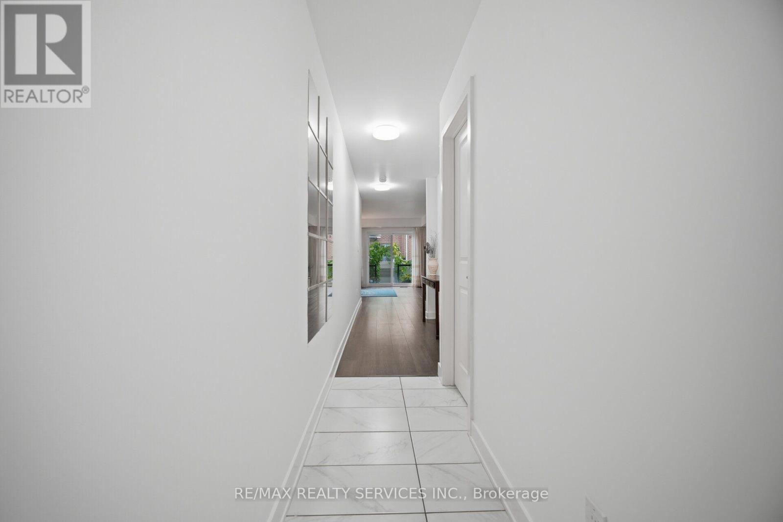 58 Pageant Avenue, Vaughan, Ontario  L4H 4R3 - Photo 5 - N13731434