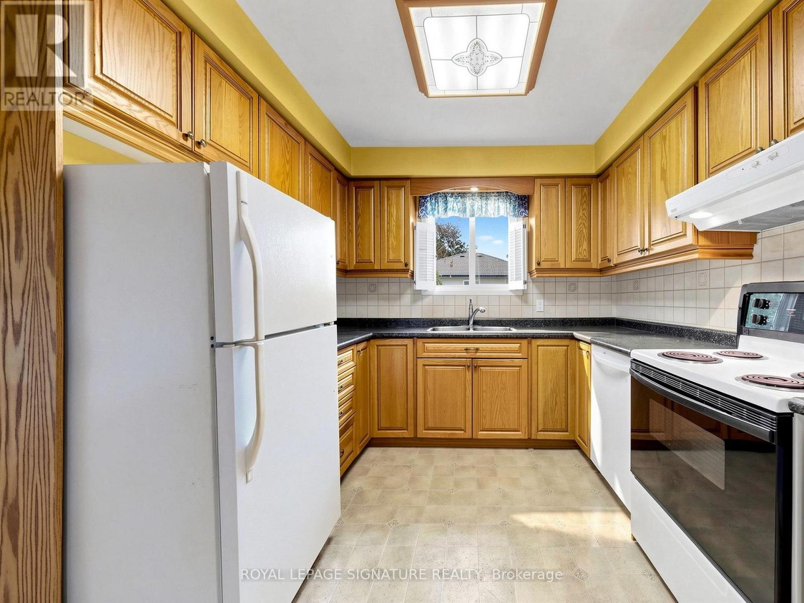 94 Howlett Avenue, Newmarket, Ontario  L3Y 5S5 - Photo 18 - N13731494