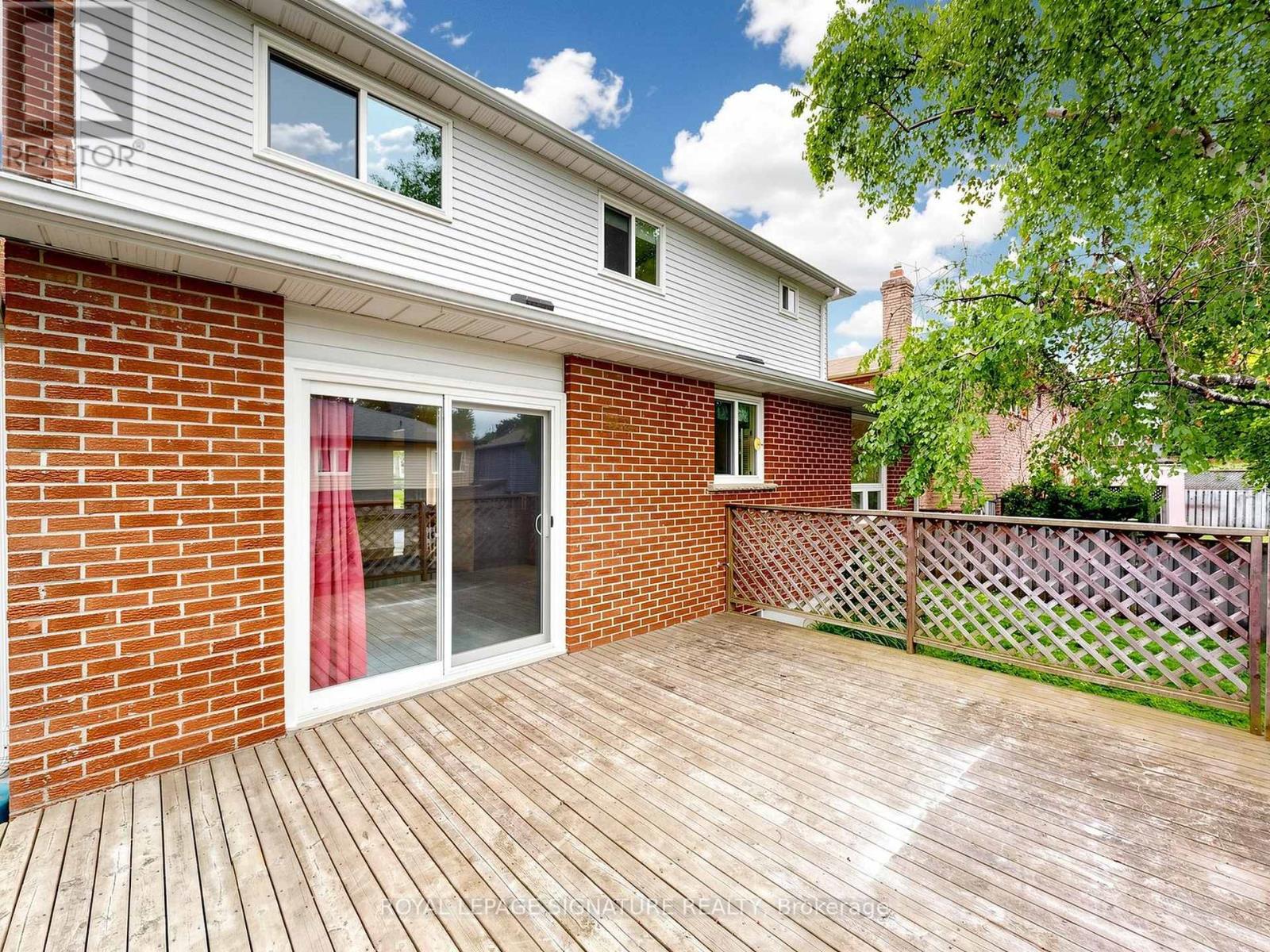 94 Howlett Avenue, Newmarket, Ontario  L3Y 5S5 - Photo 44 - N13731494