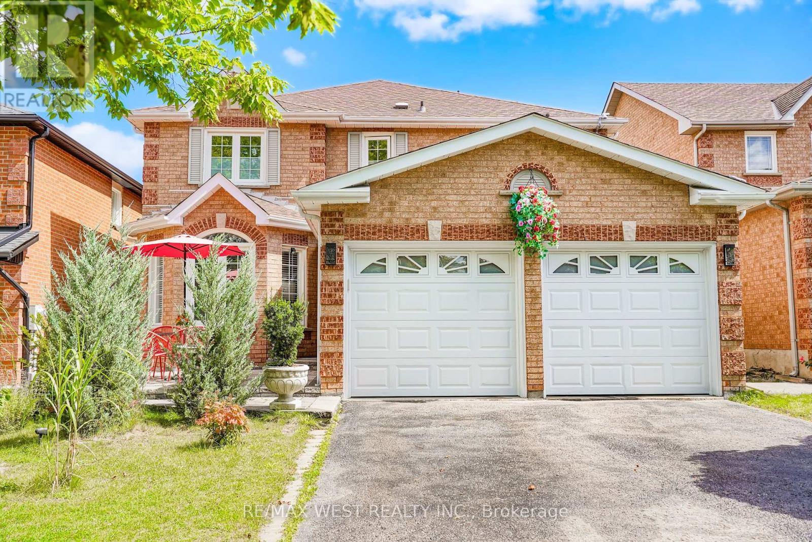 67 Dawlish Avenue, Aurora, Ontario  L4G 6R4 - Photo 1 - N13731580