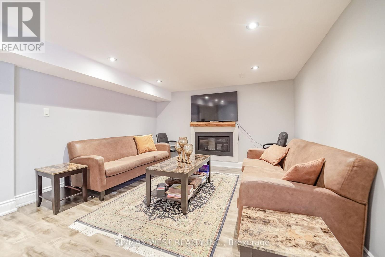 67 Dawlish Avenue, Aurora, Ontario  L4G 6R4 - Photo 13 - N13731580