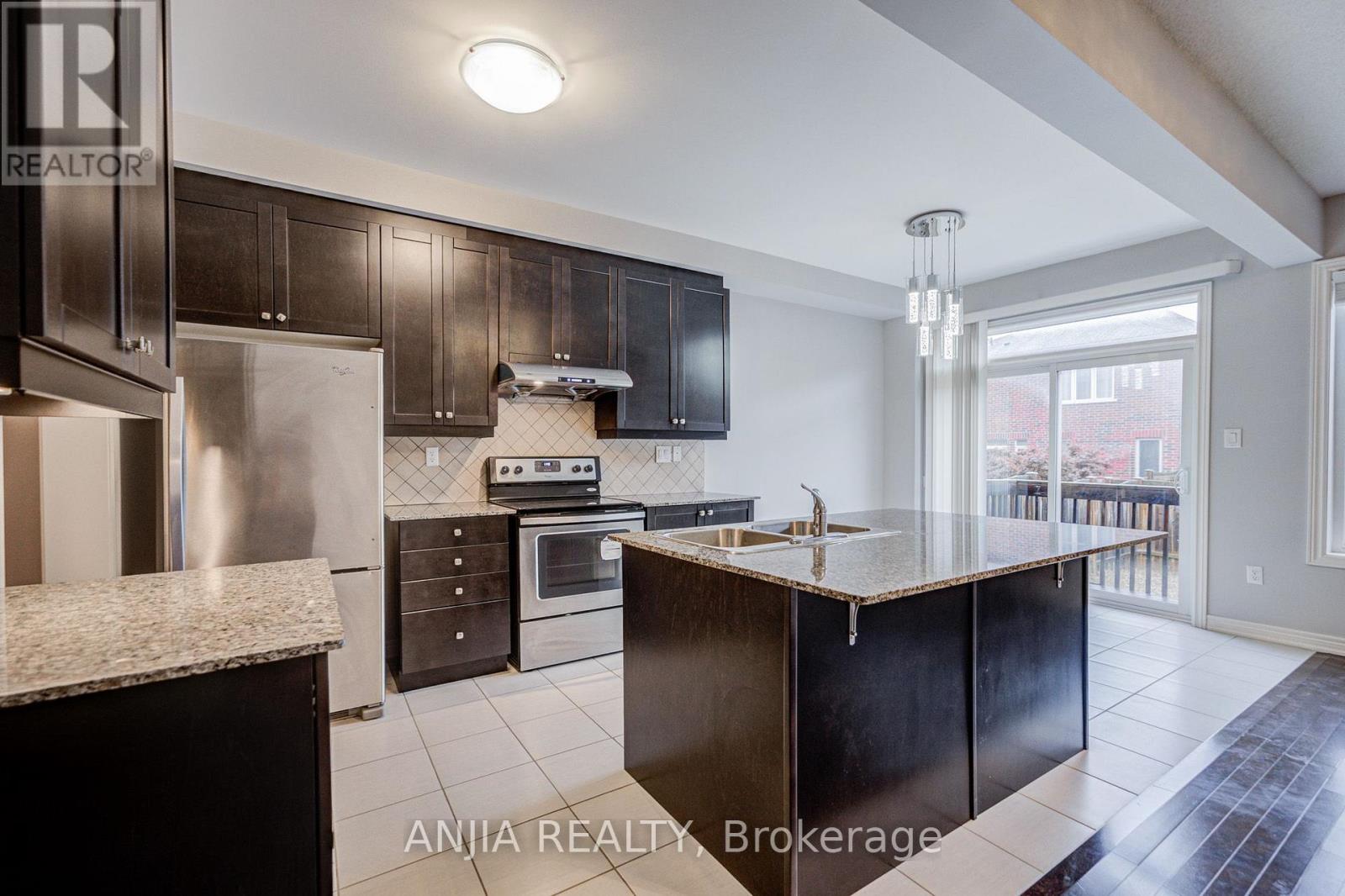 115 Wilfred Murison Avenue, Markham, Ontario  L6C 0S9 - Photo 16 - N13731616