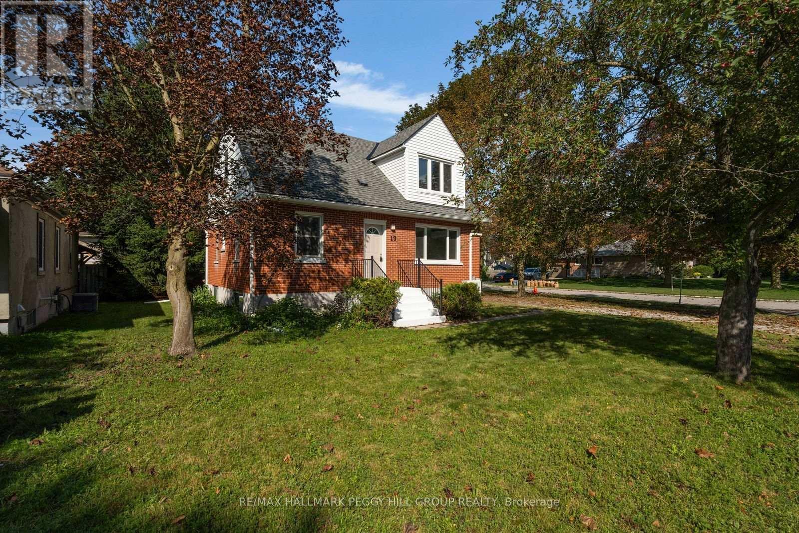 19 ALFRED STREET, barrie (allandale), Ontario