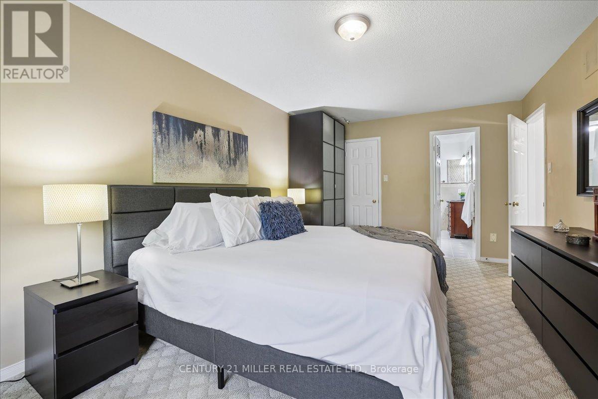 2120 Sixth Line, Oakville, Ontario  L6H 3N1 - Photo 18 - W13731262