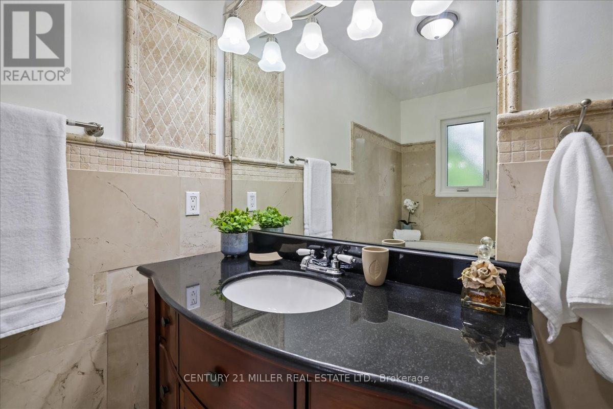 2120 Sixth Line, Oakville, Ontario  L6H 3N1 - Photo 19 - W13731262