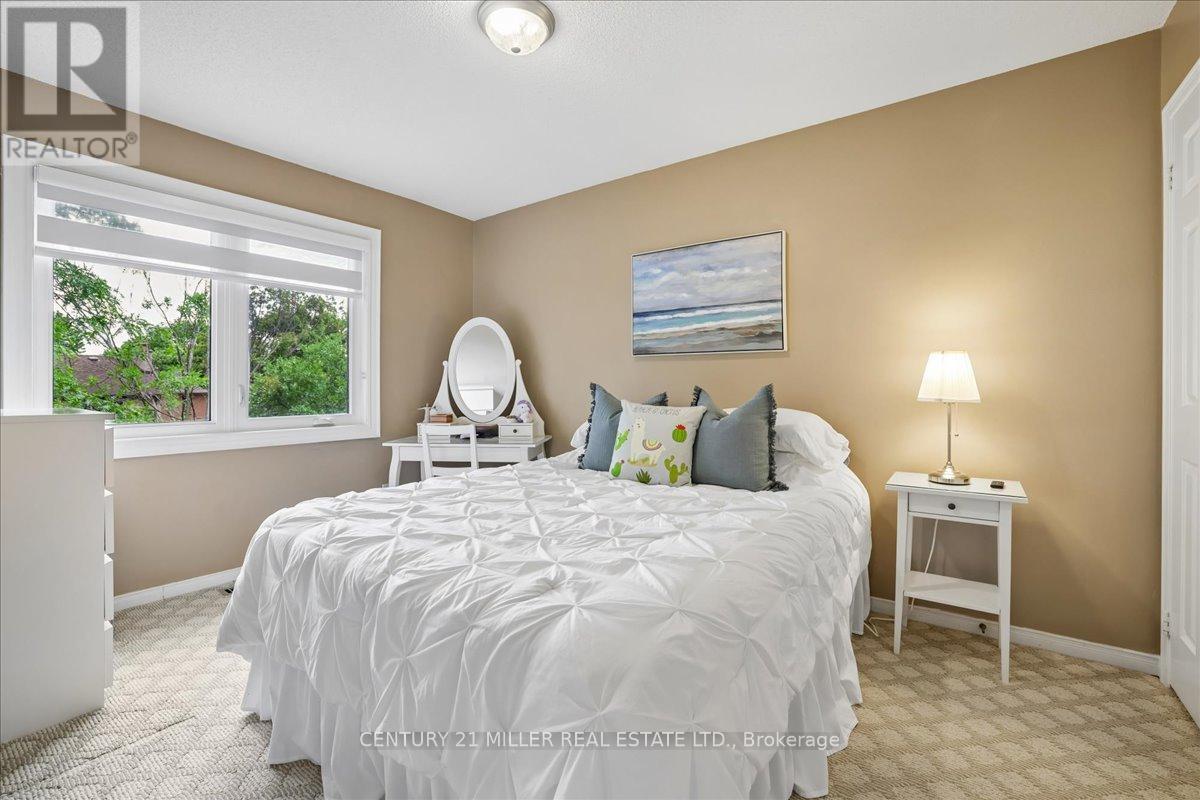 2120 Sixth Line, Oakville, Ontario  L6H 3N1 - Photo 21 - W13731262