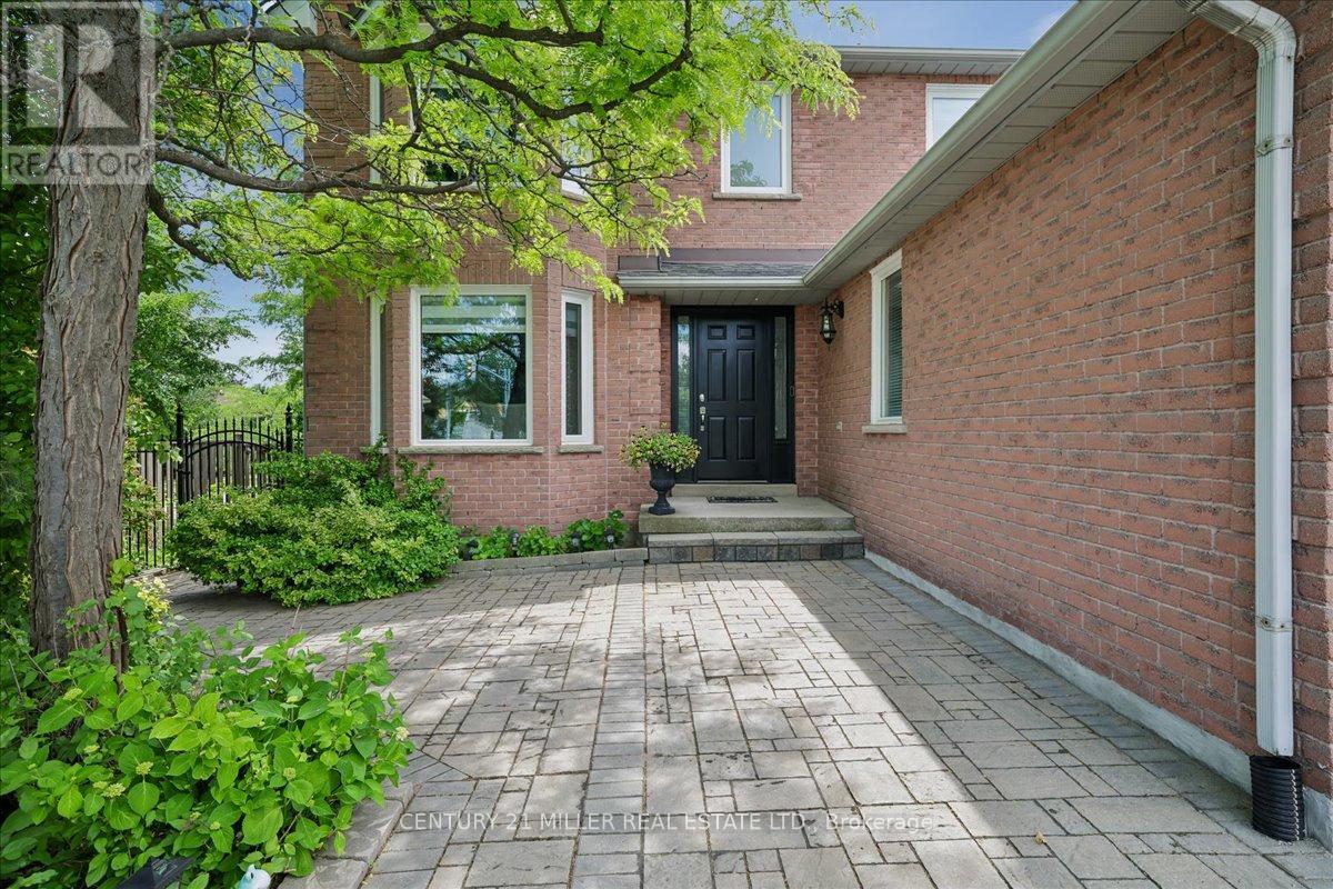 2120 Sixth Line, Oakville, Ontario  L6H 3N1 - Photo 3 - W13731262