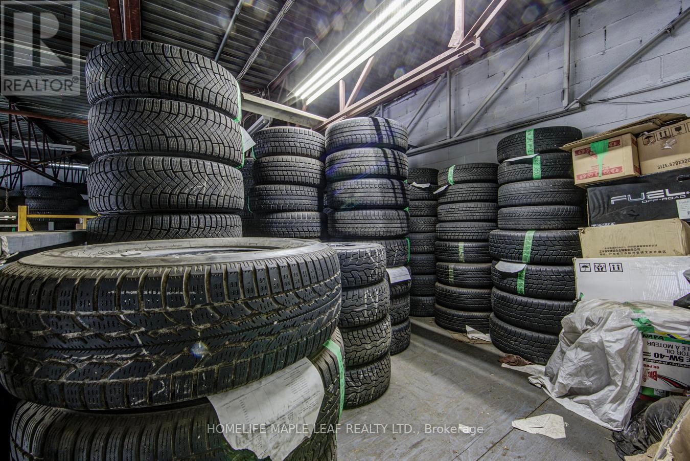 777 Dundas Street W, Mississauga, Ontario  L5C 4P6 - Photo 20 - W13731278