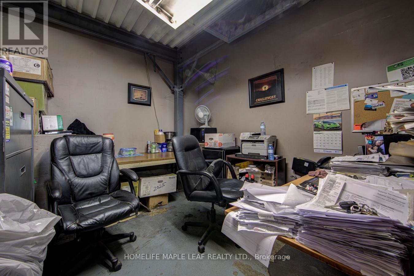 777 Dundas Street W, Mississauga, Ontario  L5C 4P6 - Photo 25 - W13731278