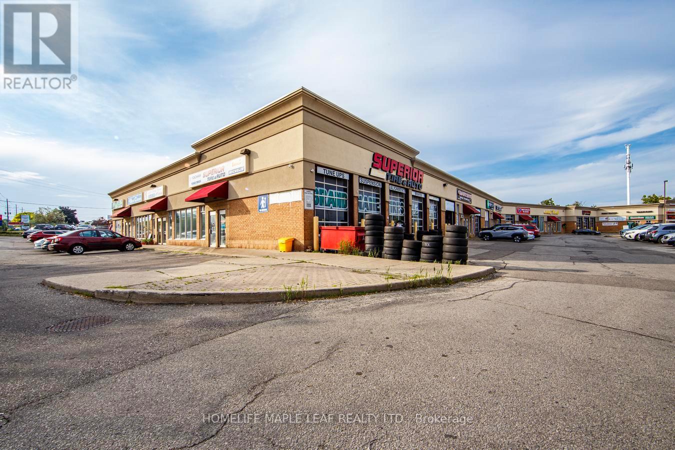 777 Dundas Street W, Mississauga, Ontario  L5C 4P6 - Photo 3 - W13731278