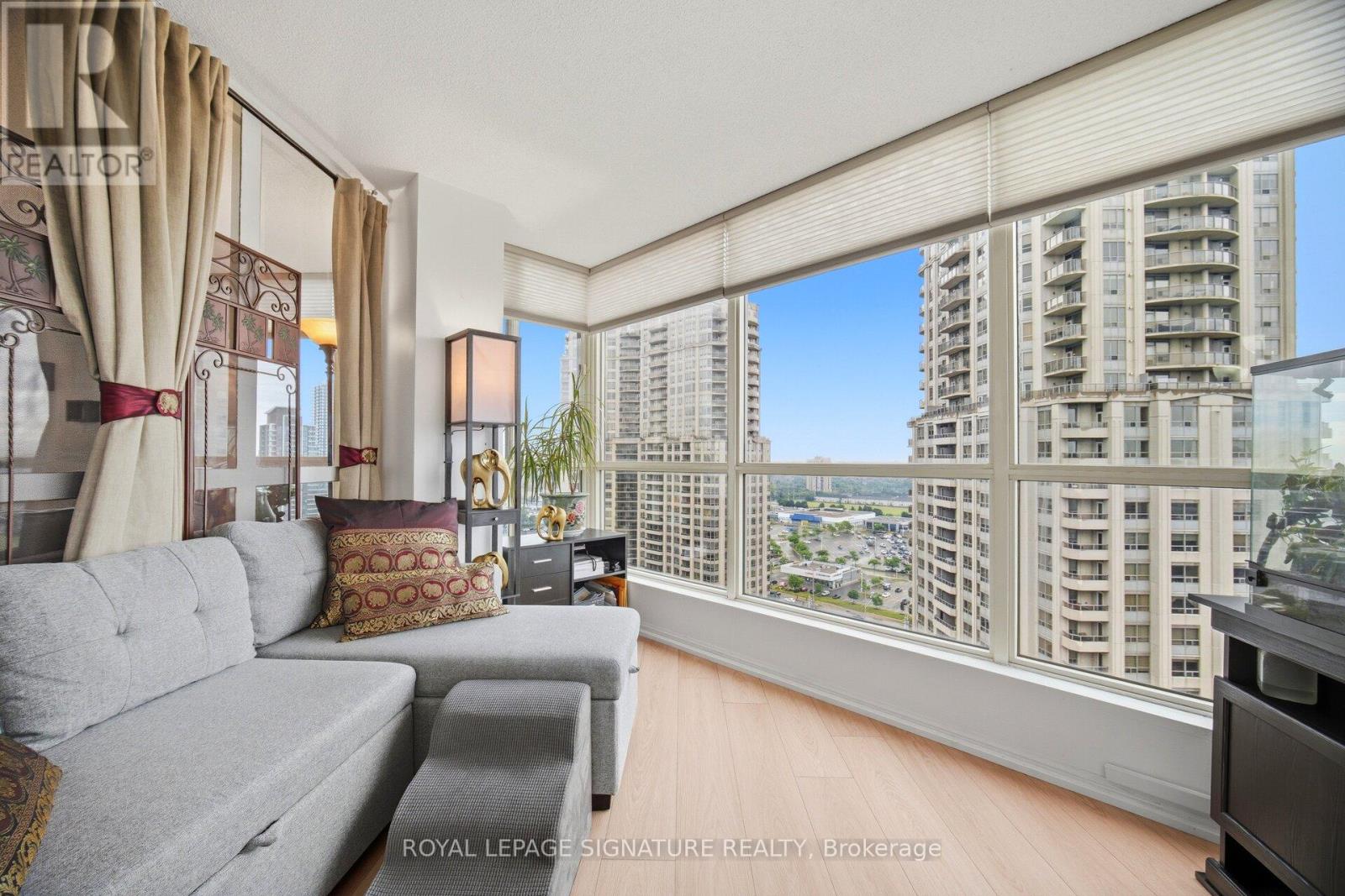 2310 - 55 Kingsbridge Garden Circle, Mississauga, Ontario  L5R 1Y1 - Photo 12 - W13731280