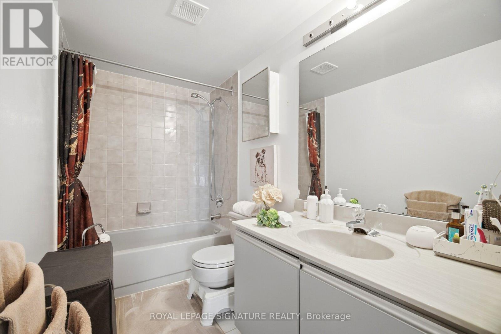 2310 - 55 Kingsbridge Garden Circle, Mississauga, Ontario  L5R 1Y1 - Photo 19 - W13731280