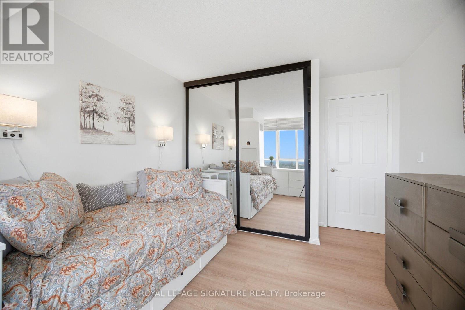 2310 - 55 Kingsbridge Garden Circle, Mississauga, Ontario  L5R 1Y1 - Photo 21 - W13731280