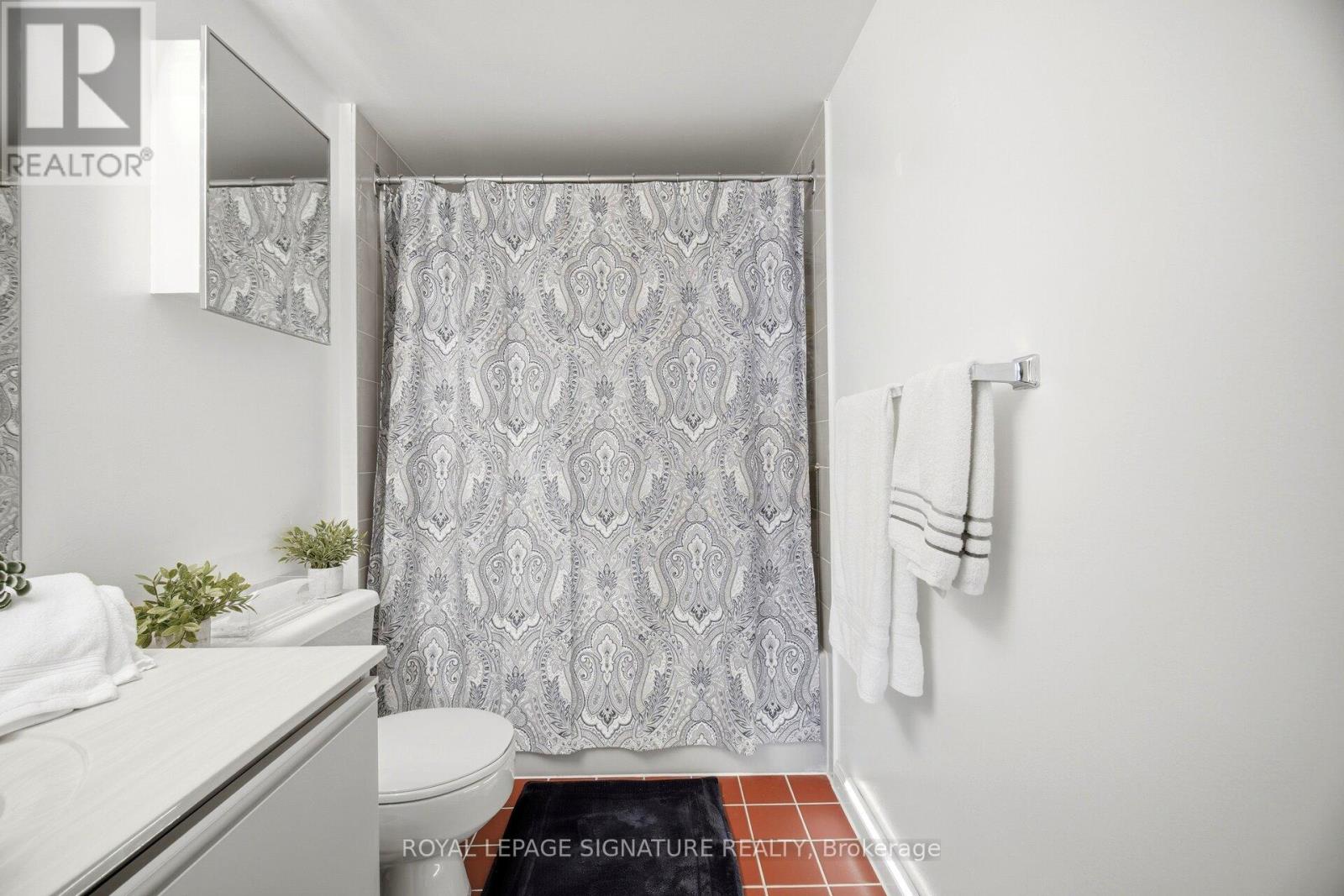 2310 - 55 Kingsbridge Garden Circle, Mississauga, Ontario  L5R 1Y1 - Photo 22 - W13731280