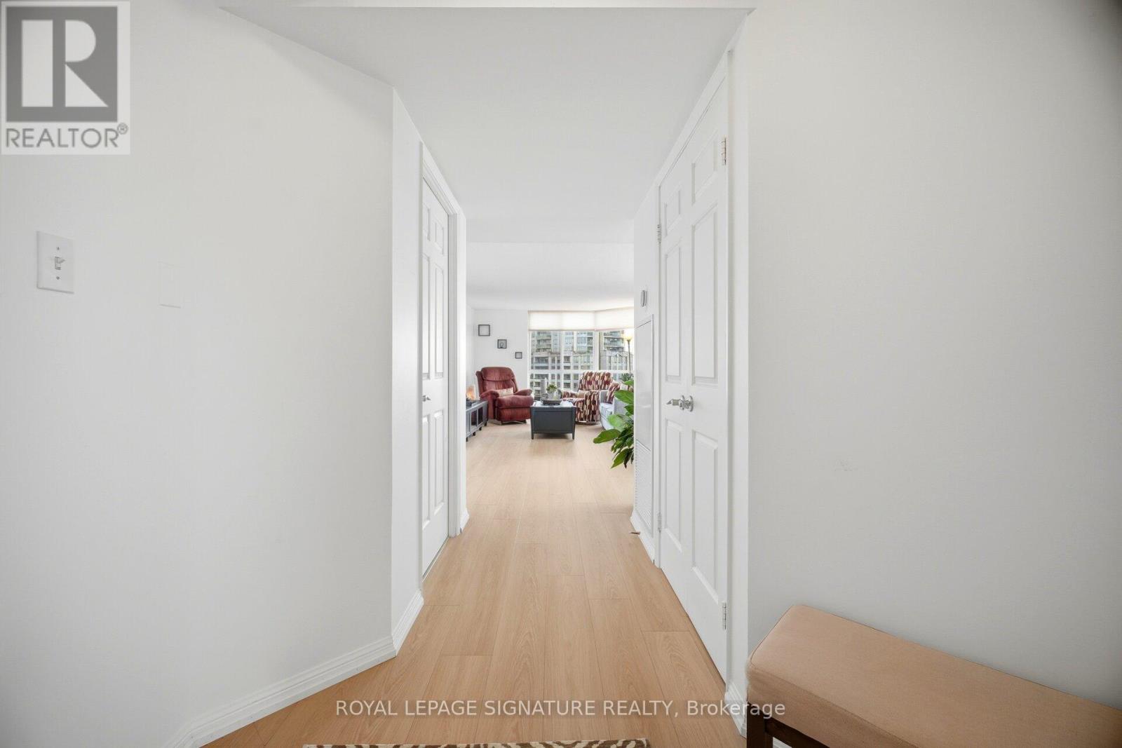 2310 - 55 Kingsbridge Garden Circle, Mississauga, Ontario  L5R 1Y1 - Photo 7 - W13731280