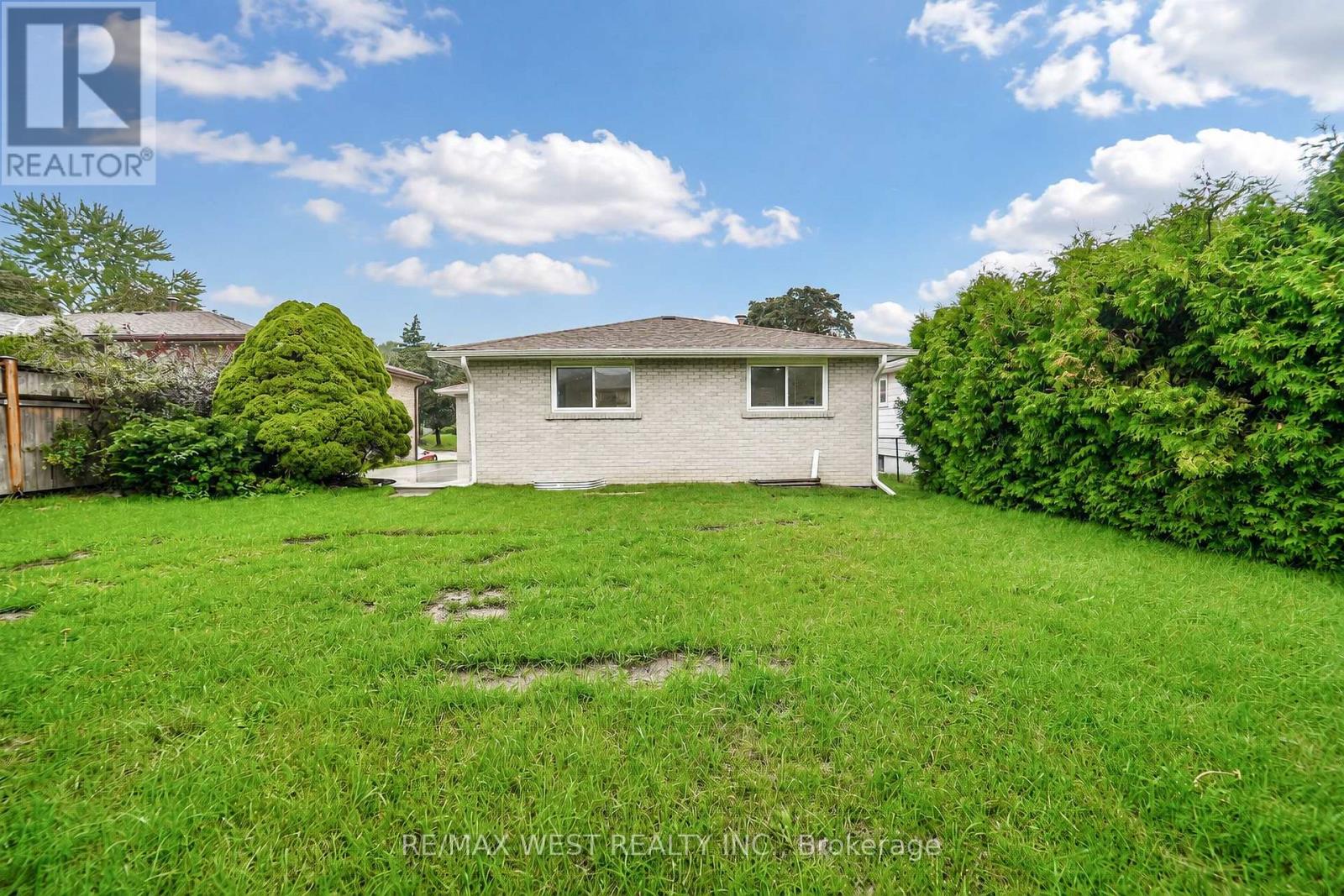 765 Dodsworth Crescent, Mississauga, Ontario  L4Y 2H8 - Photo 18 - W13731452