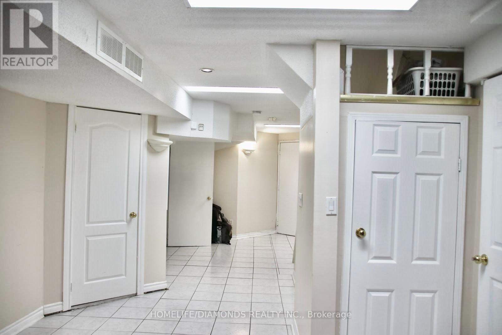 186 Fernforest Drive, Brampton, Ontario  L6R 1T7 - Photo 25 - W13731636