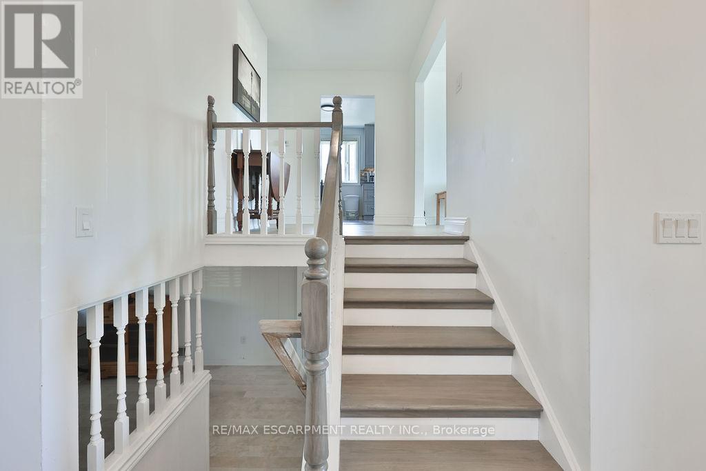 11 Lynwood Drive, Hamilton, Ontario  L8E 3E7 - Photo 6 - X13731448
