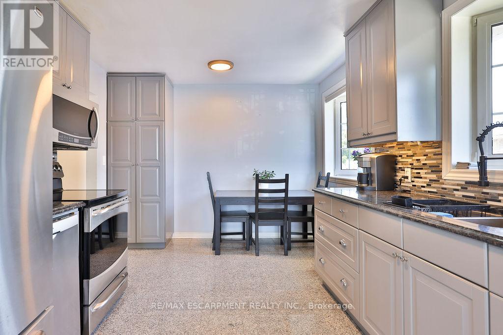 11 Lynwood Drive, Hamilton, Ontario  L8E 3E7 - Photo 8 - X13731448