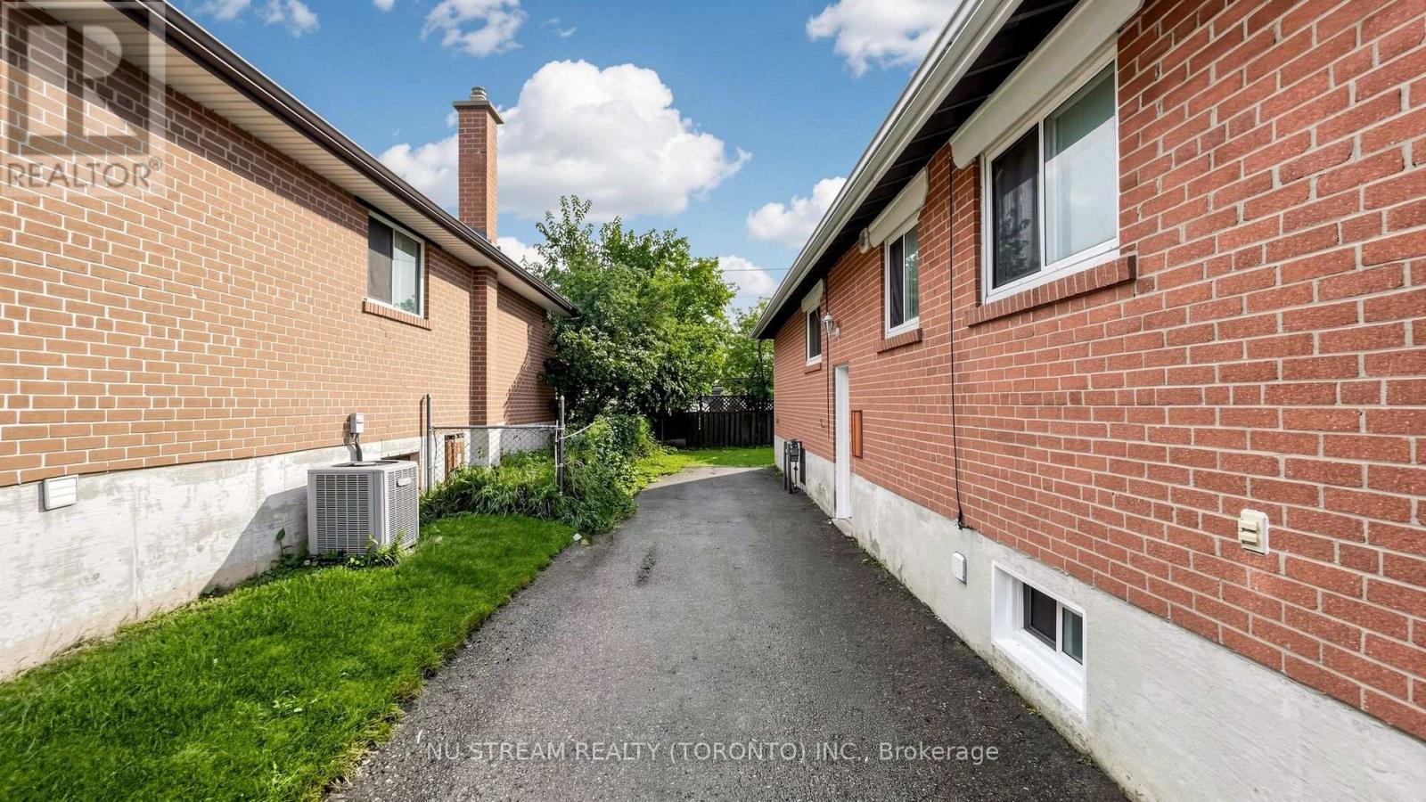 1356 Tatra Drive, Pickering, Ontario  L1W 1K6 - Photo 47 - E13731188