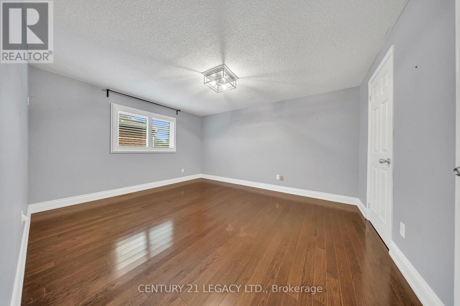 6772 Dolmage Court, Mississauga, Ontario  L5N 4V9 - Photo 23 - W13729308
