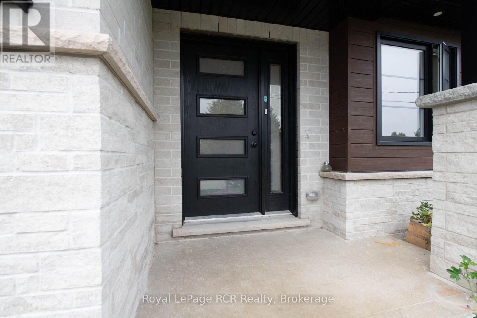 209 Church Street N, Wellington North, Ontario  N0G 2L4 - Photo 6 - X13473388