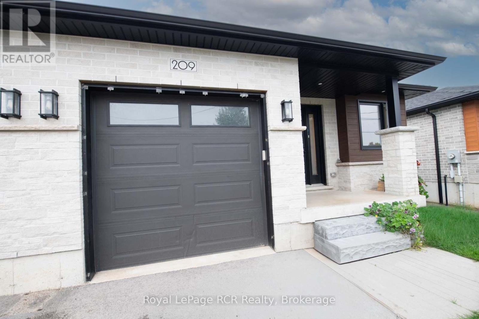 209 Church Street N, Wellington North, Ontario  N0G 2L4 - Photo 7 - X13473388
