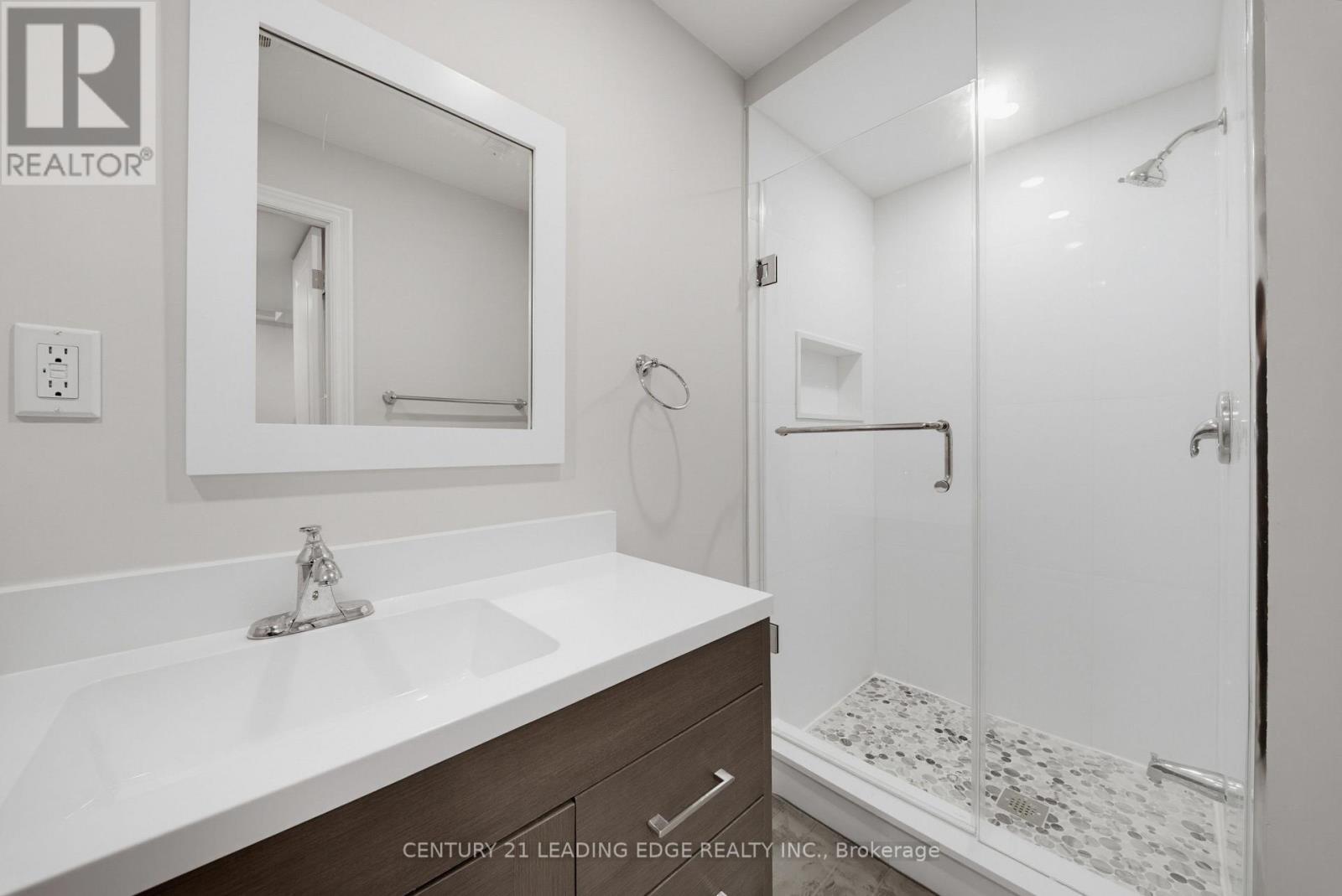 332 Laplante Street, Newmarket, Ontario  L3X 0M5 - Photo 46 - N13730854
