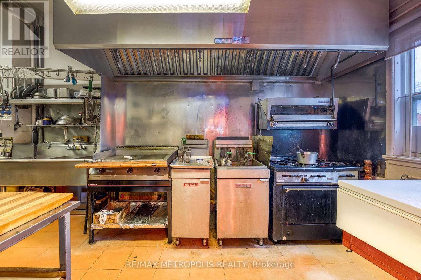 1548 St. Clair Parkway, St. Clair, Ontario  N0N 1H0 - Photo 11 - X13668290