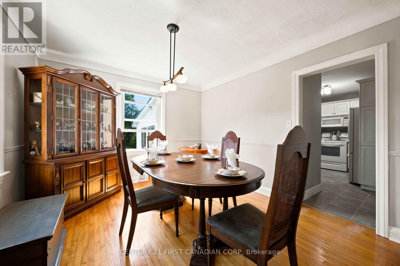 1027 London Road, Sarnia, Ontario  N7S 1N9 - Photo 13 - X13731714