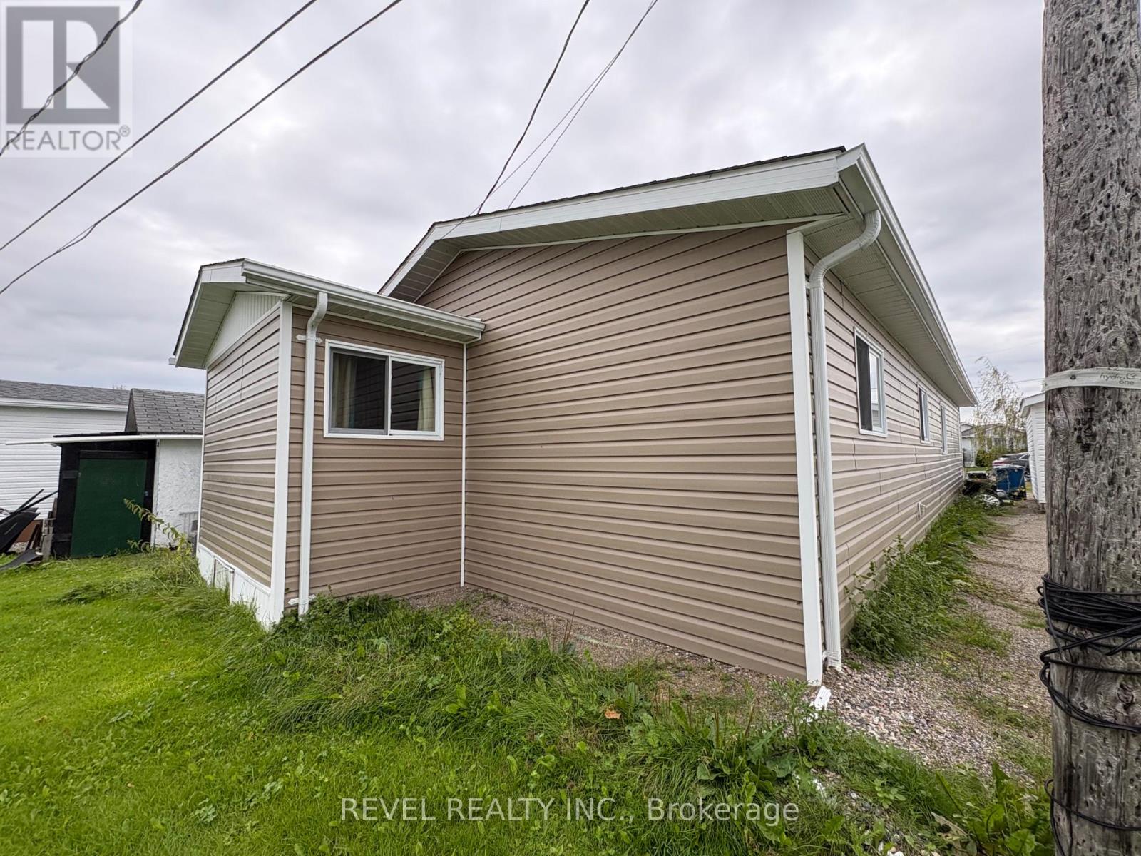 13 King Street, Cochrane, Ontario  P0L 1C0 - Photo 21 - T13731732