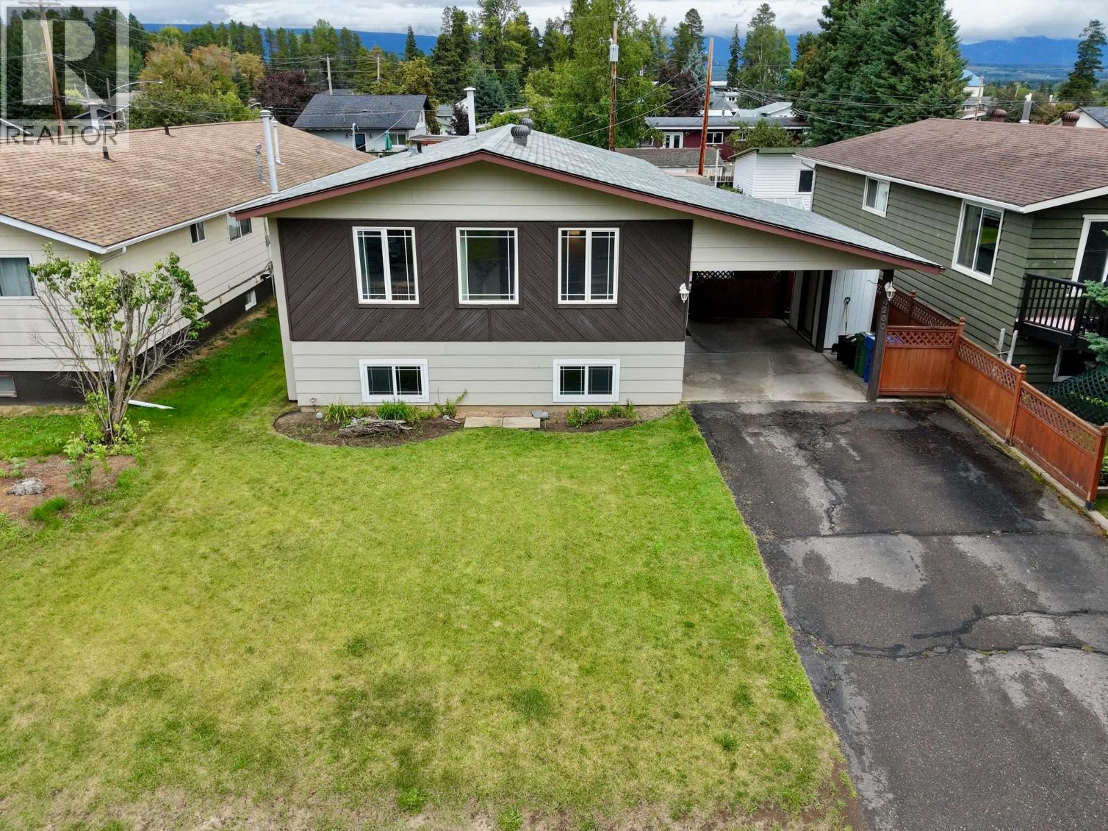 4280 First Avenue, Smithers, British Columbia  V0J 2N0 - Photo 35 - R3160315