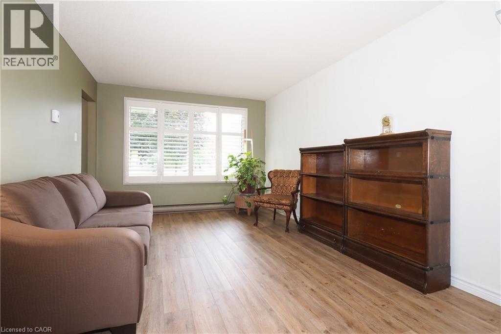 219 Foxhunt Road, Waterloo, Ontario  N2K 2R8 - Photo 5 - 40859547