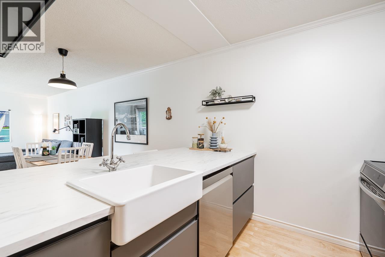 303 1510 W 1st Avenue, Vancouver, British Columbia  V6J 4S3 - Photo 11 - R3160301