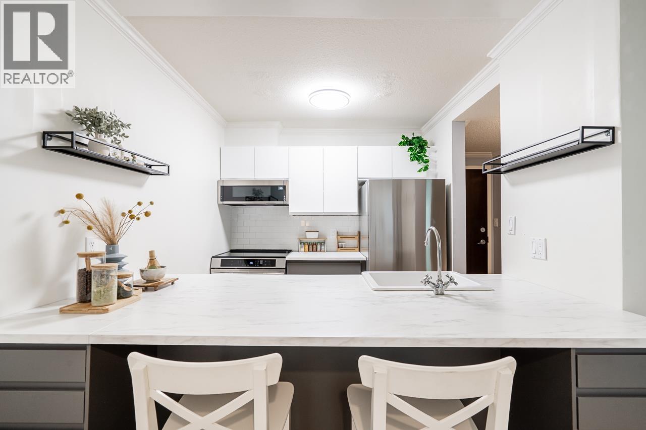 303 1510 W 1st Avenue, Vancouver, British Columbia  V6J 4S3 - Photo 9 - R3160301