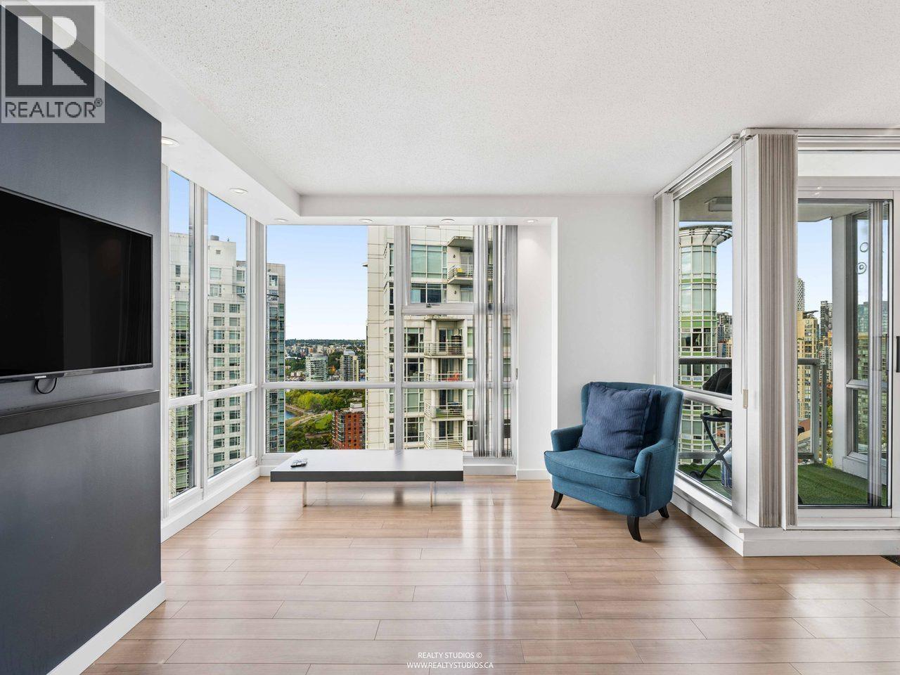 3202 193 Aquarius Mews, Vancouver, British Columbia V6Z 2Z2 - Photo 5 - R3160302
