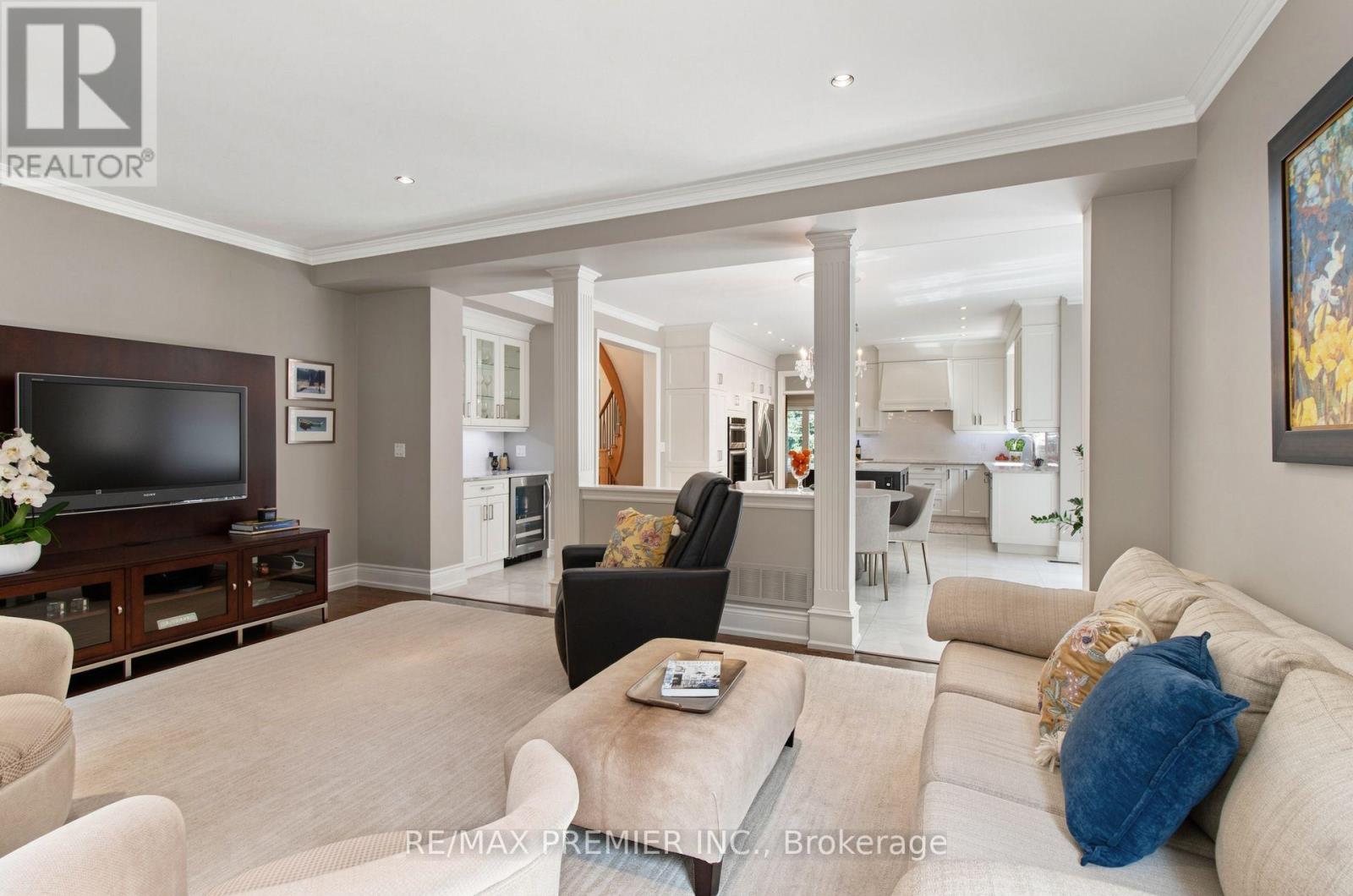 19 Stockdale Crescent, Richmond Hill (North Richvale), Ontario  L4C 3T1 - Photo 17 - N13731748