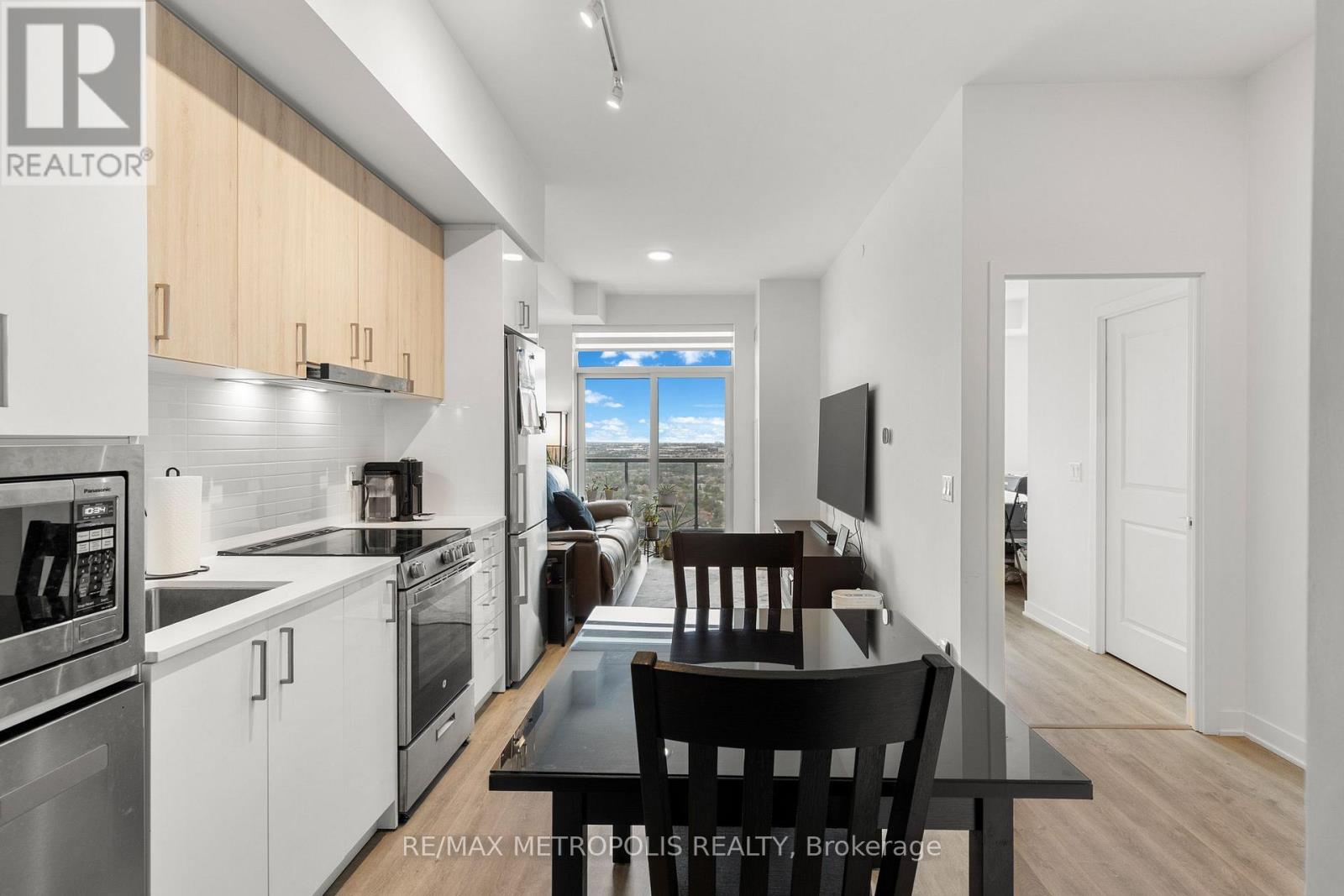 2504 - 30 Upper Mall Way, Vaughan, Ontario  L4J 0L7 - Photo 17 - N13731750