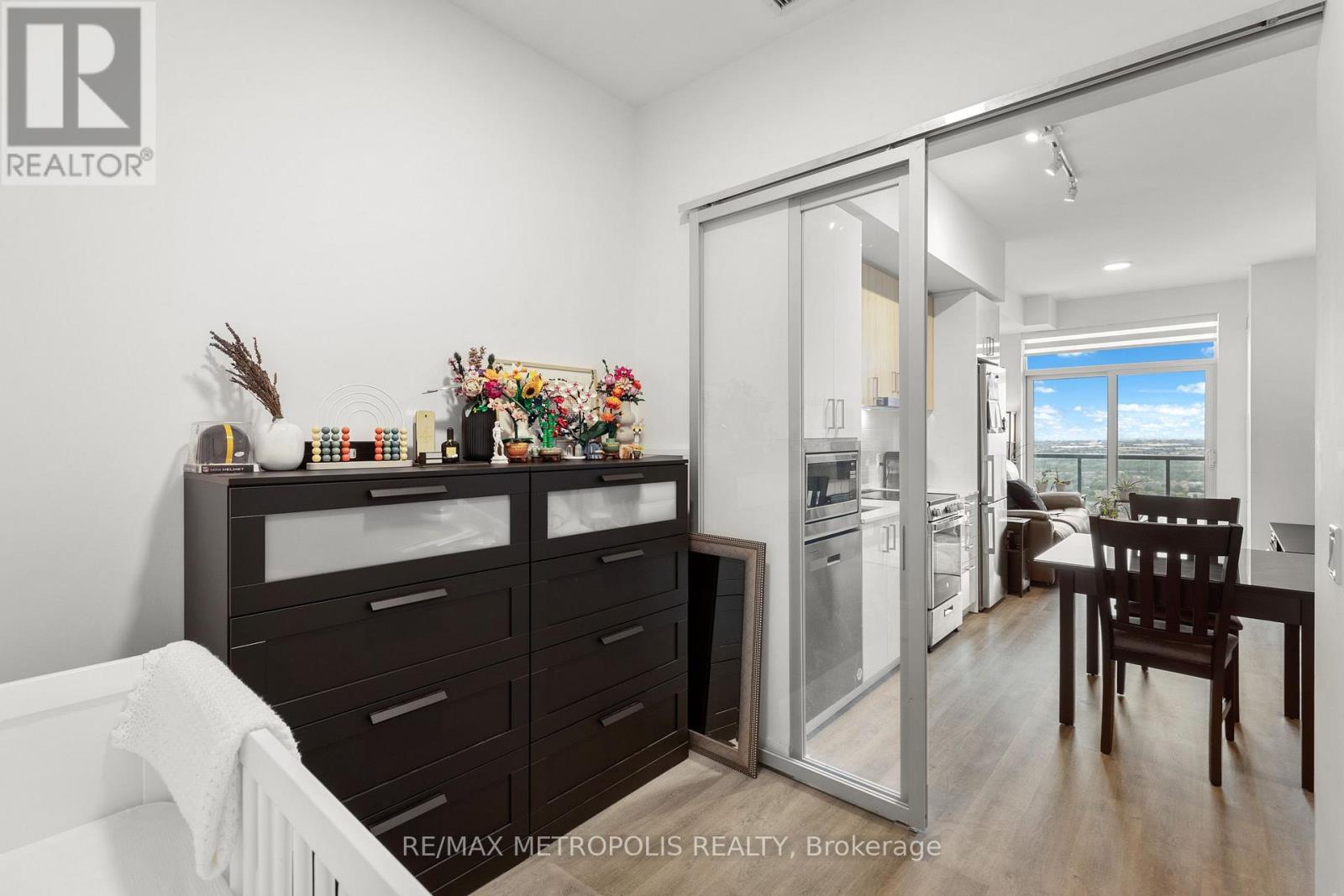 2504 - 30 Upper Mall Way, Vaughan, Ontario  L4J 0L7 - Photo 27 - N13731750