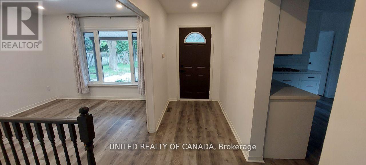 Main - 126 Weldrick Road W, Richmond Hill, Ontario  L4C 3V1 - Photo 5 - N13731766